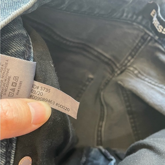 Express Mom Jean Super High Rise Dark Wash Size 2 - Picture 12 of 13